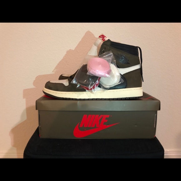 Air Jordan Cactus Jack 1 Athletic Shoes